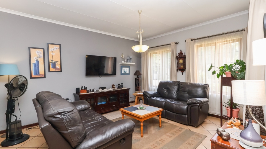 3 Bedroom Property for Sale in The Coves North West